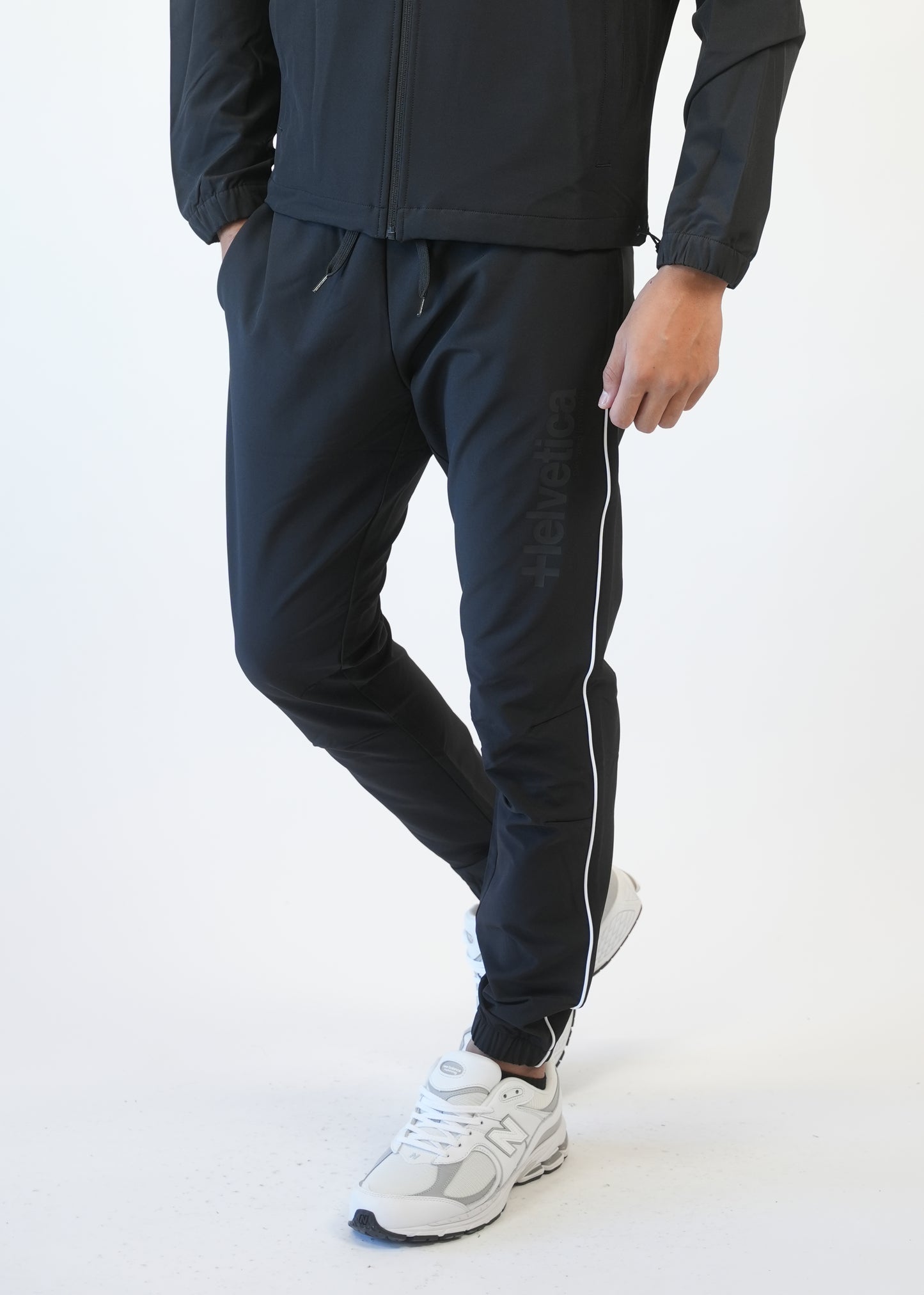 Helvetica 16 WELLS BLACK