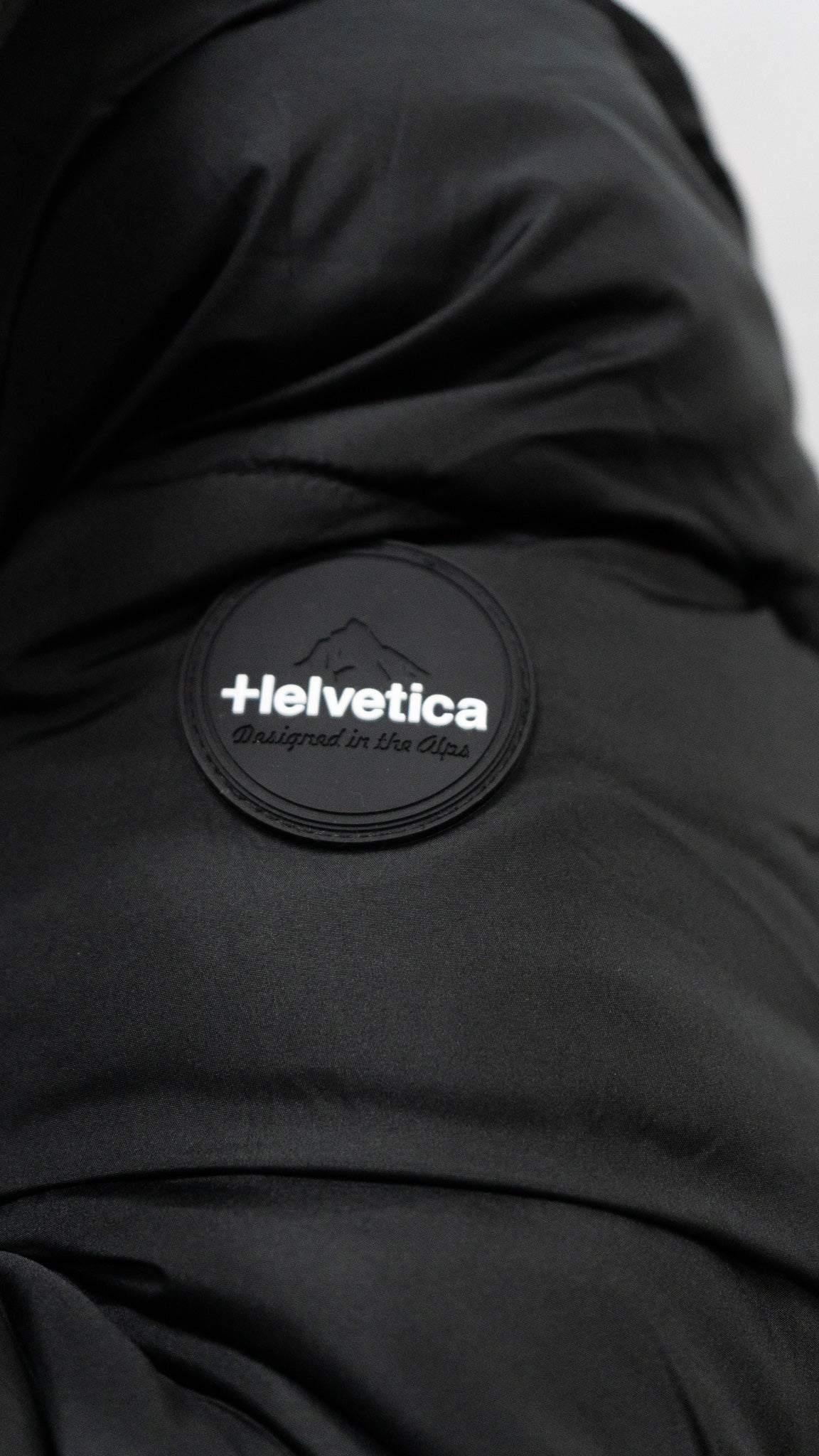 HELVETICA BARNES NOIR (cagoule intégré)