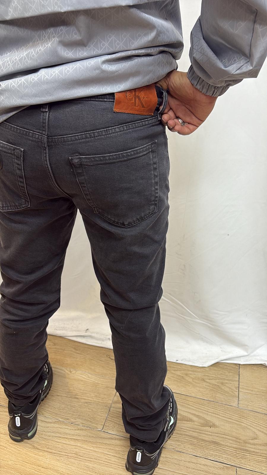 Jean Calvin Klein gris foncer