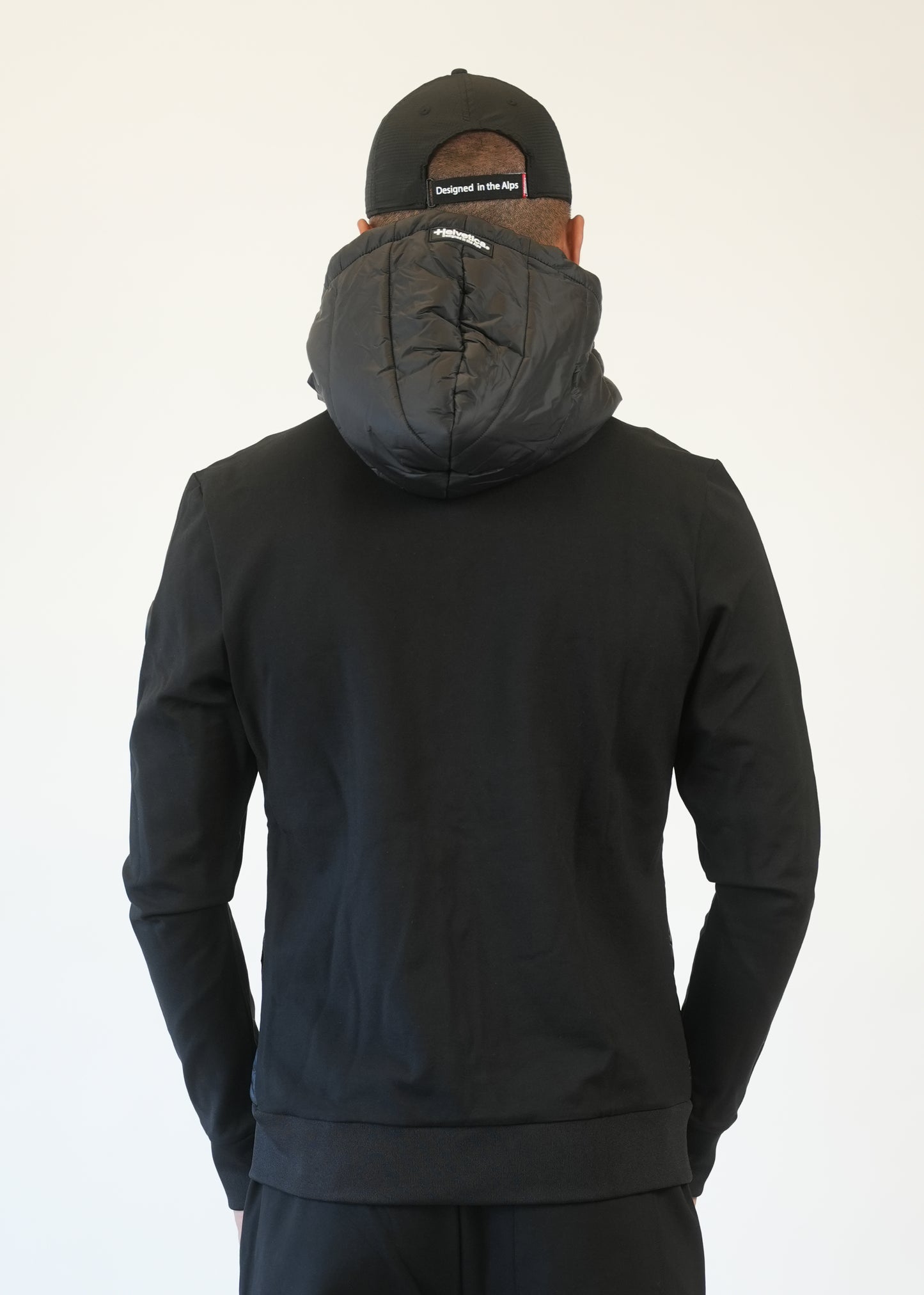 Helvetica COURCHEVEL BLACK