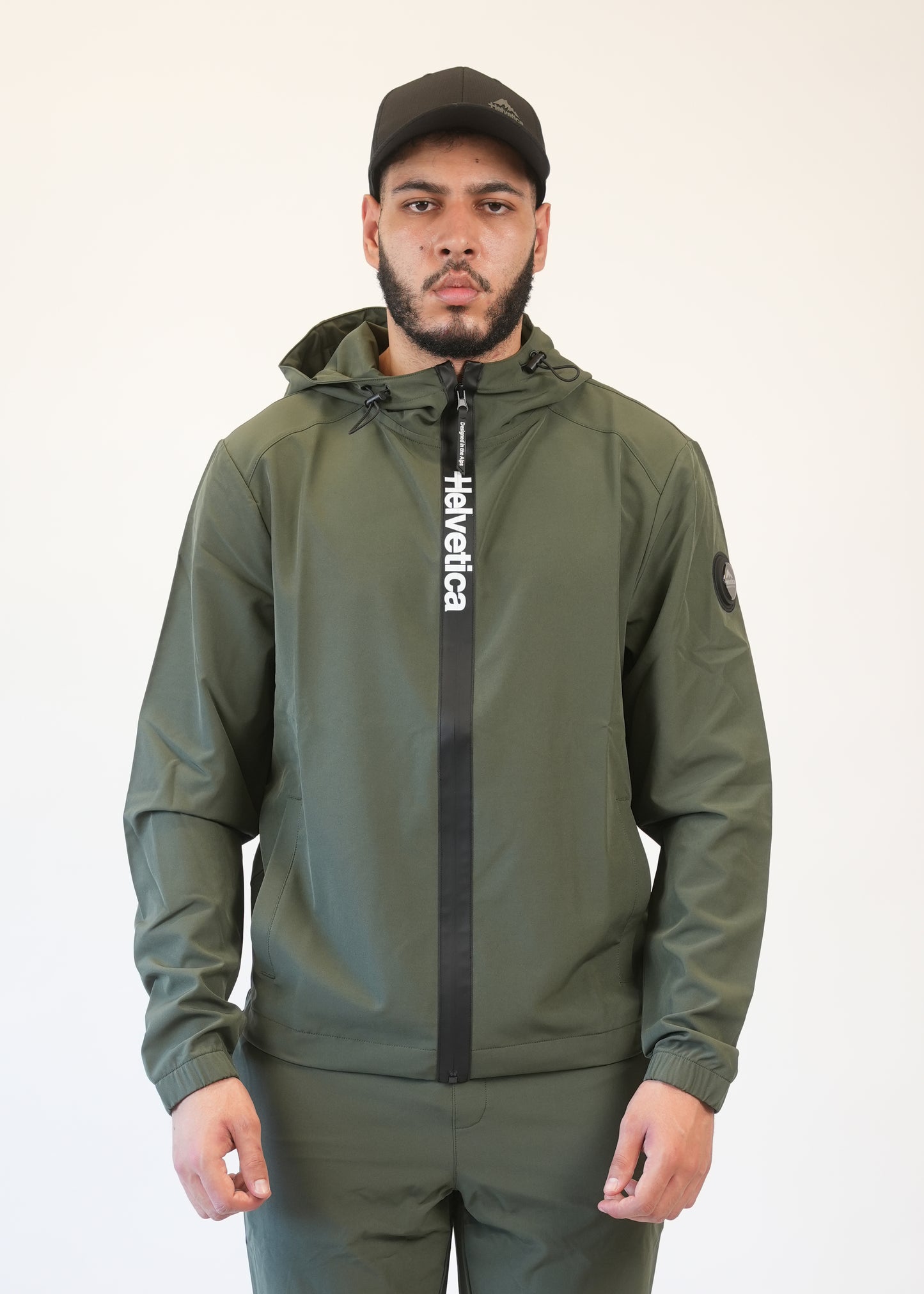 Helvetica LEEDS KAKI