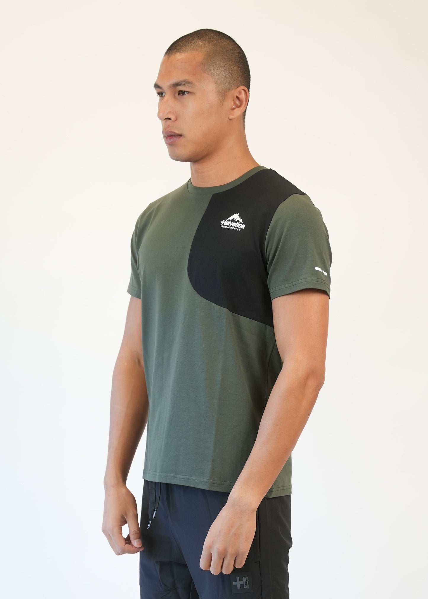 T-SHIRT HELVETICA SWINDON KAKI