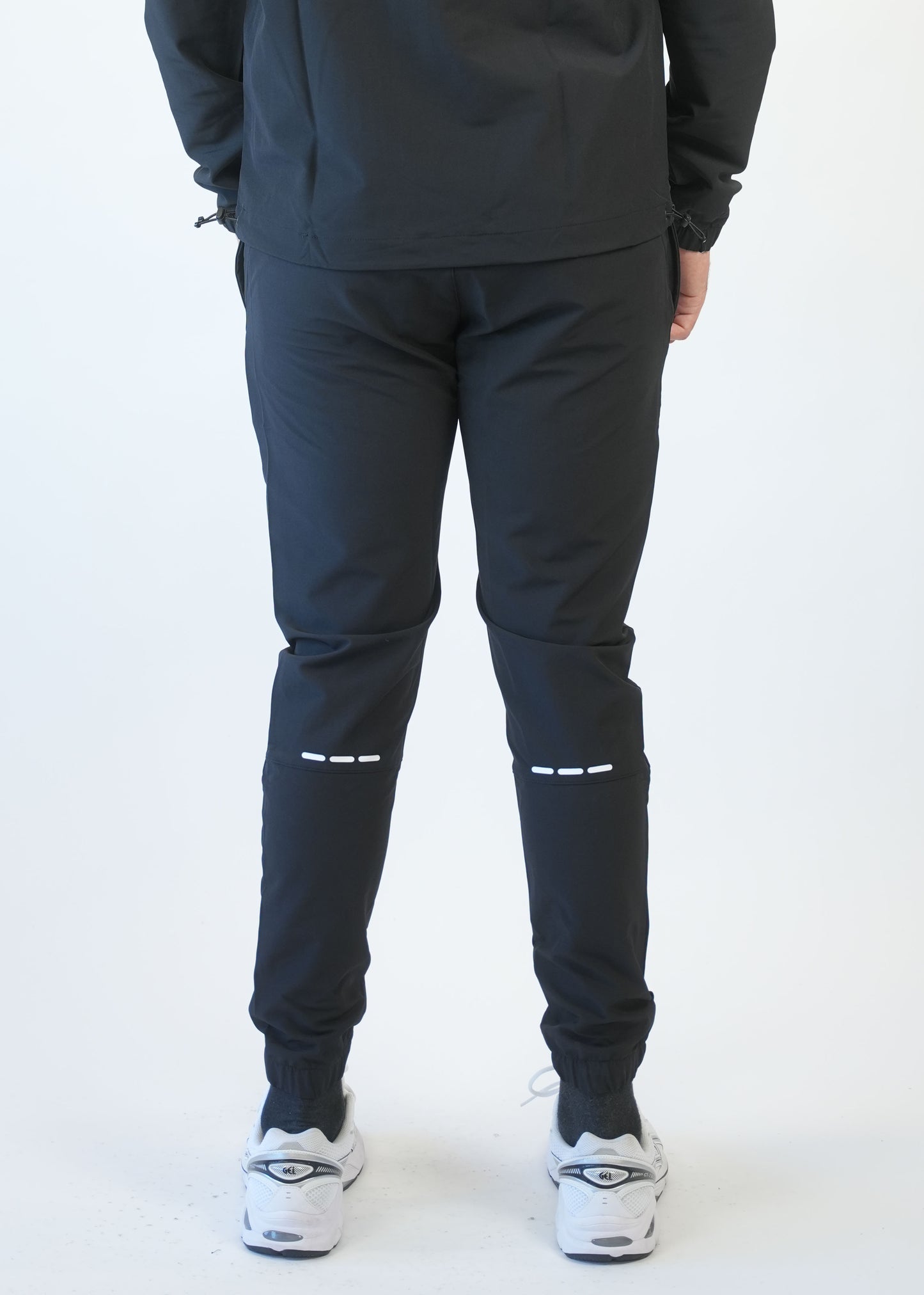 Helvetica 16 SWINDON BLACK