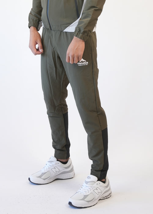 Helvetica 16 SWINDON KAKI