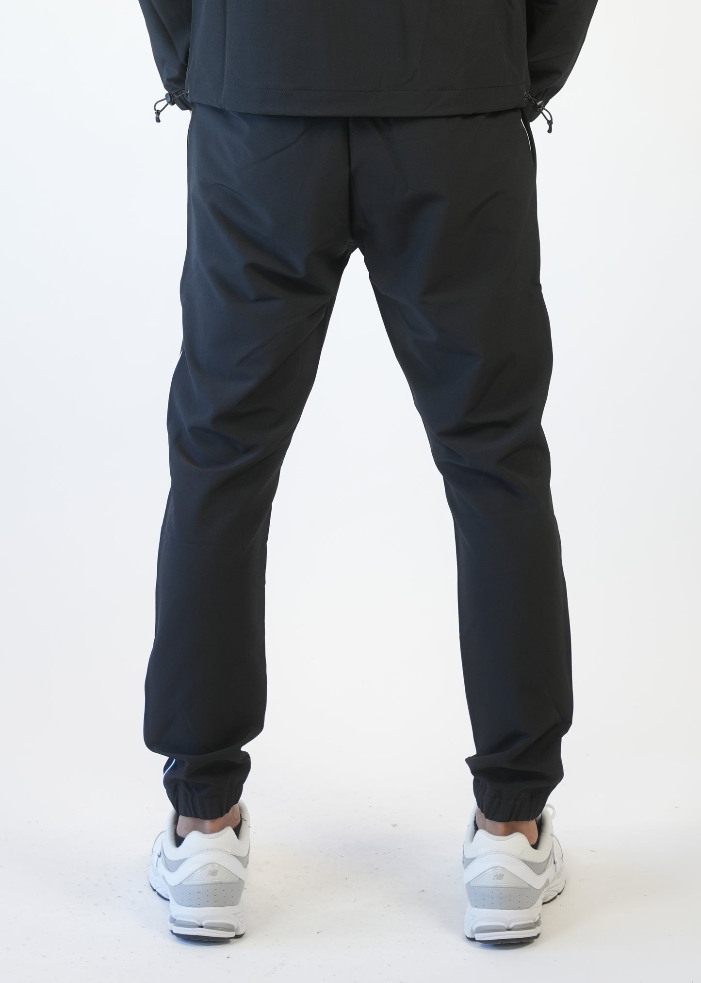 Helvetica 16 WELLS BLACK