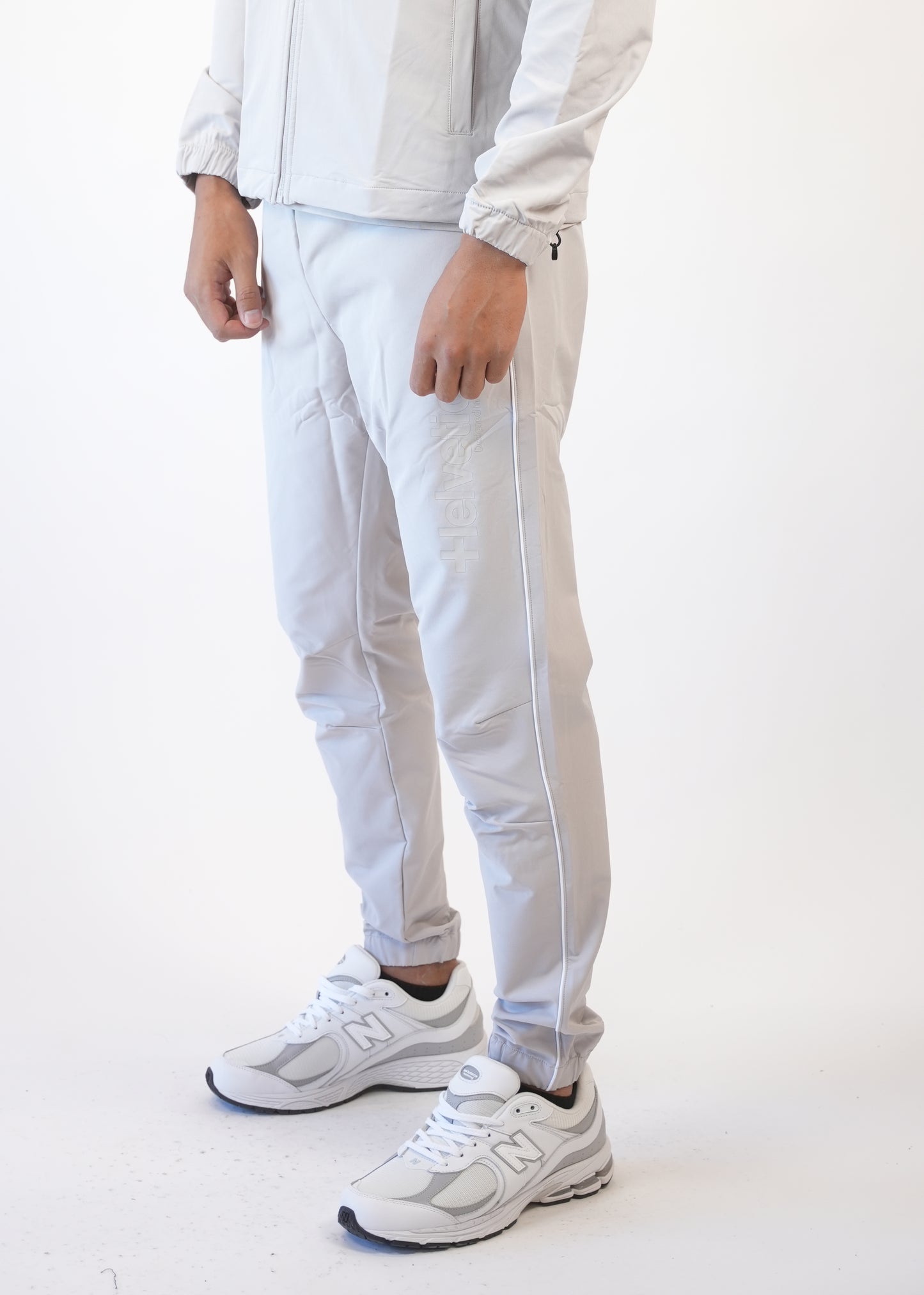 Helvetica 16 WELLS ROCK