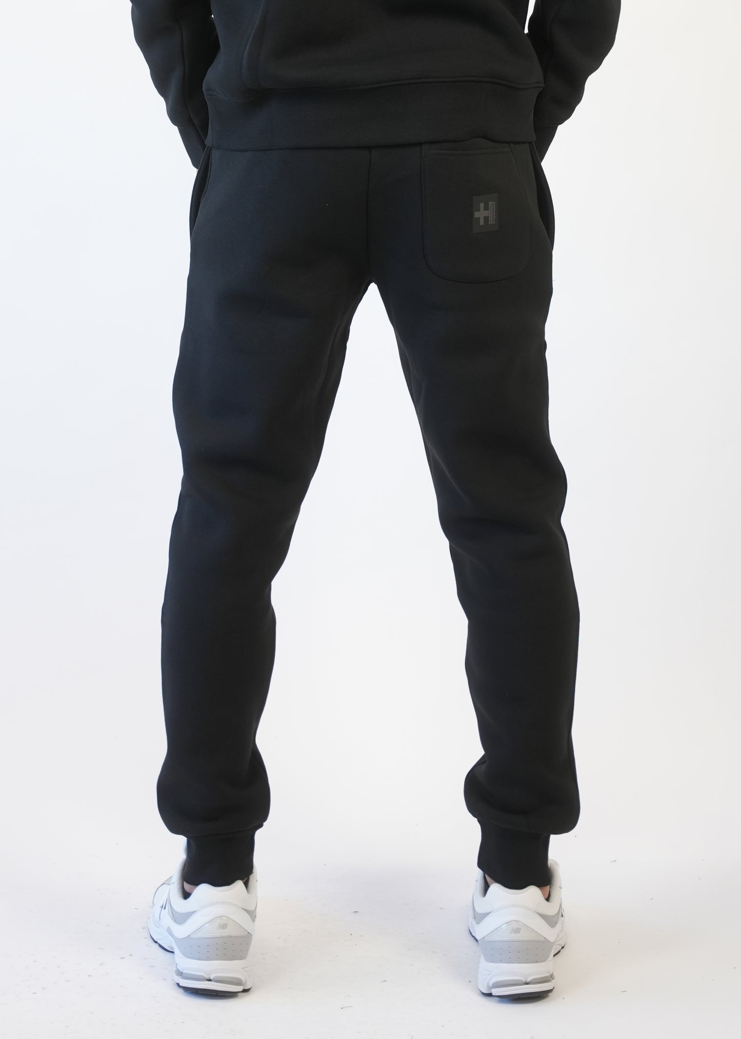 Helvetica 16 SQUARE BLACK