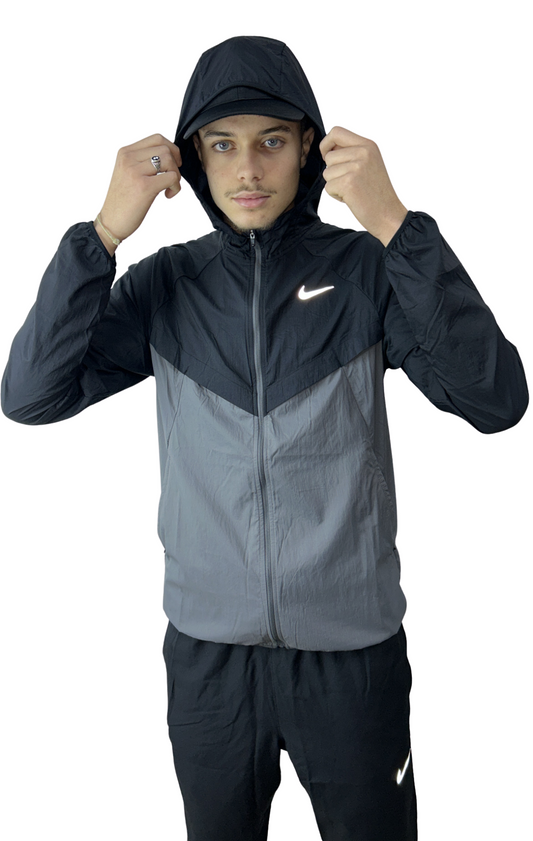 VESTE NIKE RUNNING noir et gris