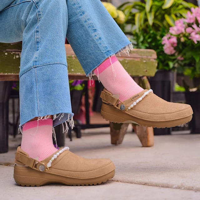 CROCS Classic Crafted Vegan Suede Clog Milk Chocolate