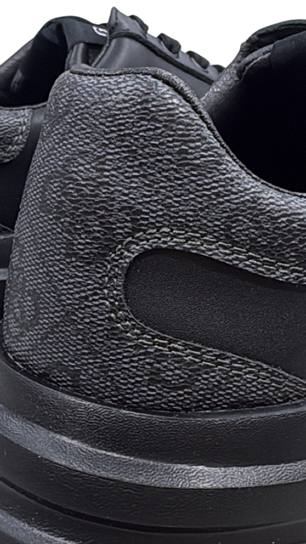 Baskets GUESS noir
