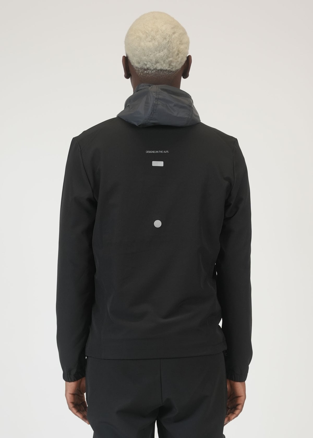 VESTE HELVETICA CRAWFORD 08