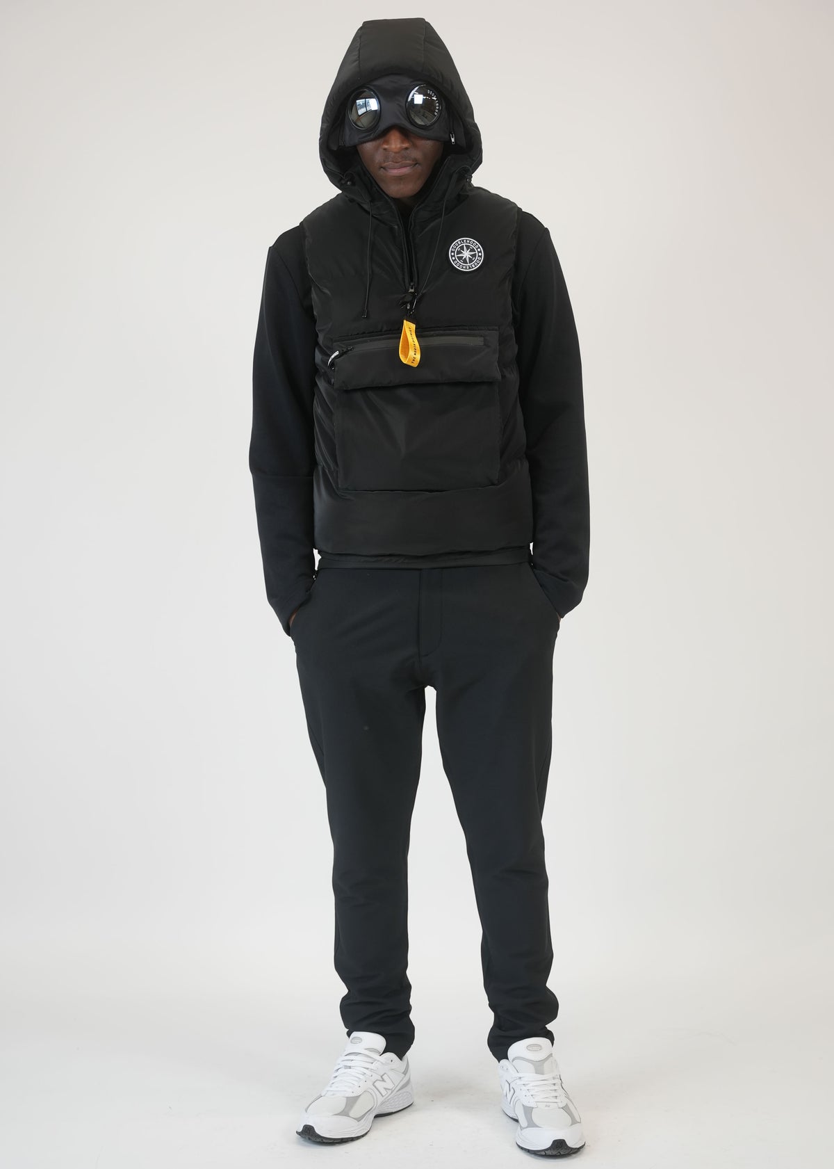 DOUDOUNE SANS-MANCHE HAMILTON-02 BLACK