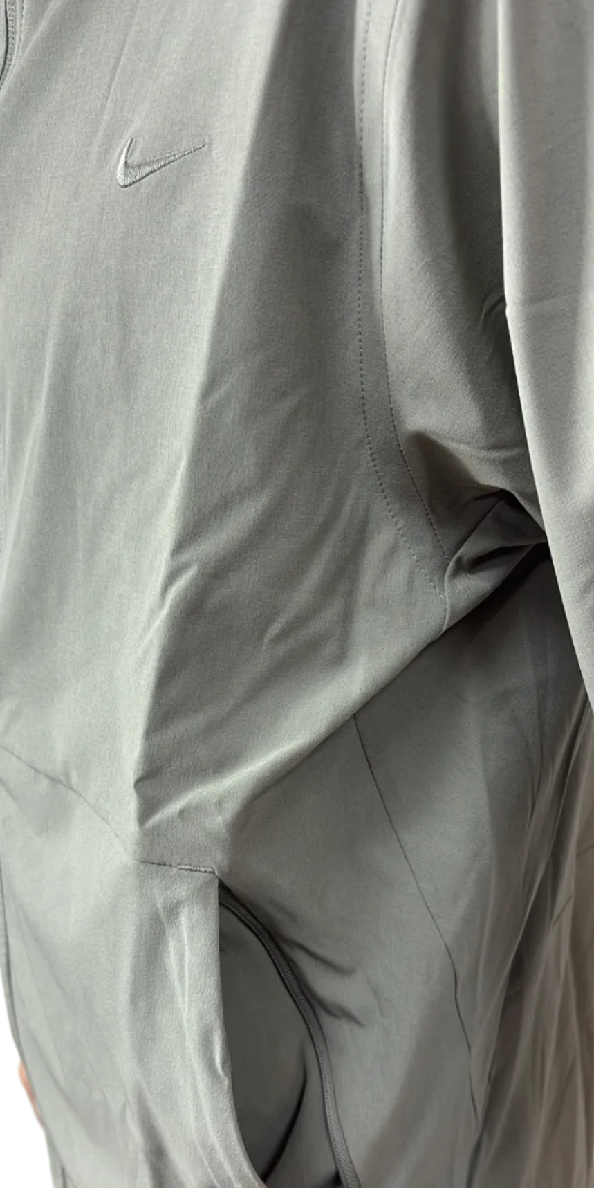 GILET NIKE TRAINING KAKI