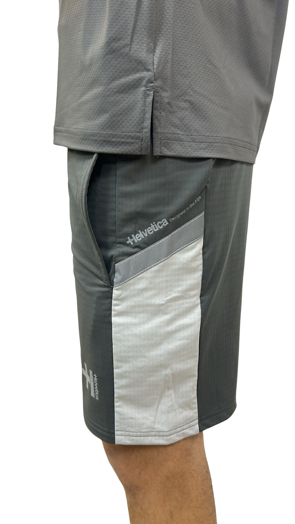 SHORT HELVETICA POWELL 19 DARK GREY