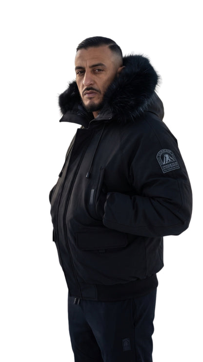 HELVETICA WILSON FOURRURE
BLACK ( cagoule intégré ) 2026