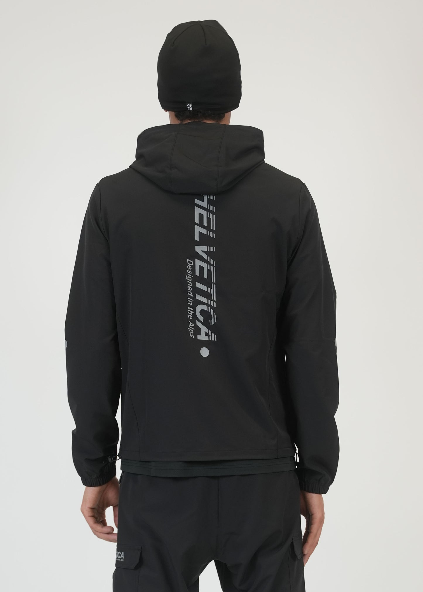 HELVETICA PRYCE 04 BACK