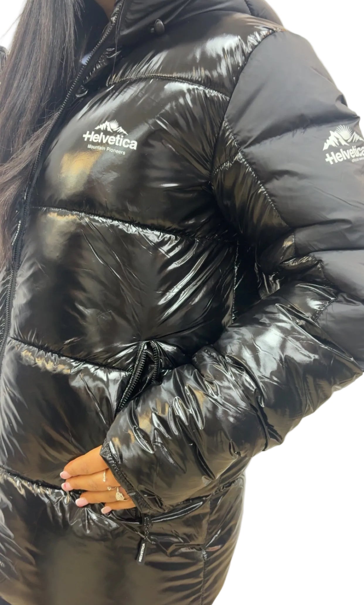 HELVETICA SHADOW NOIR