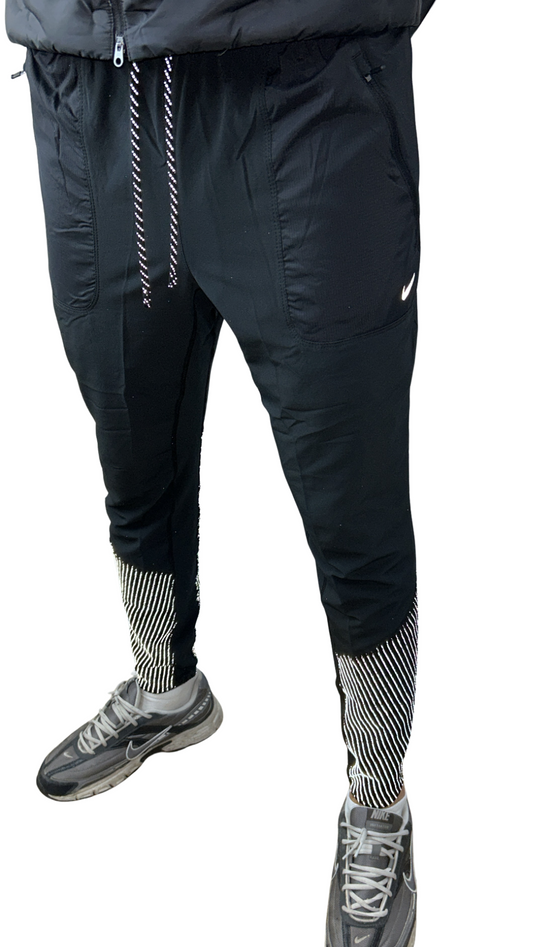 NIKE RUNNING PHENOM DIVISION