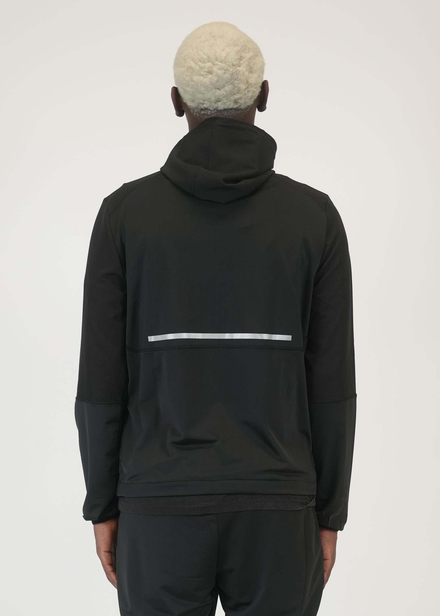 HELVETICA MAYER 04 BLACK