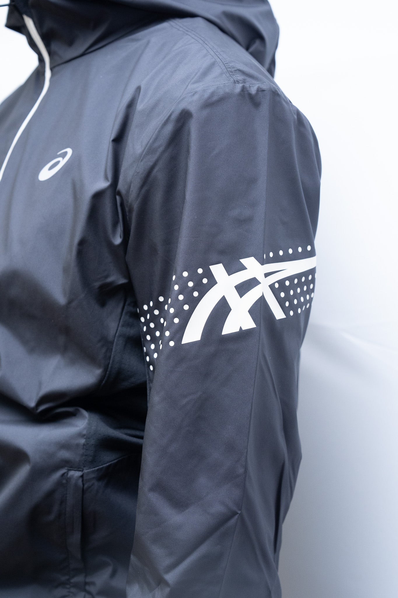 VESTE ASICS ICON JACKET NOIR