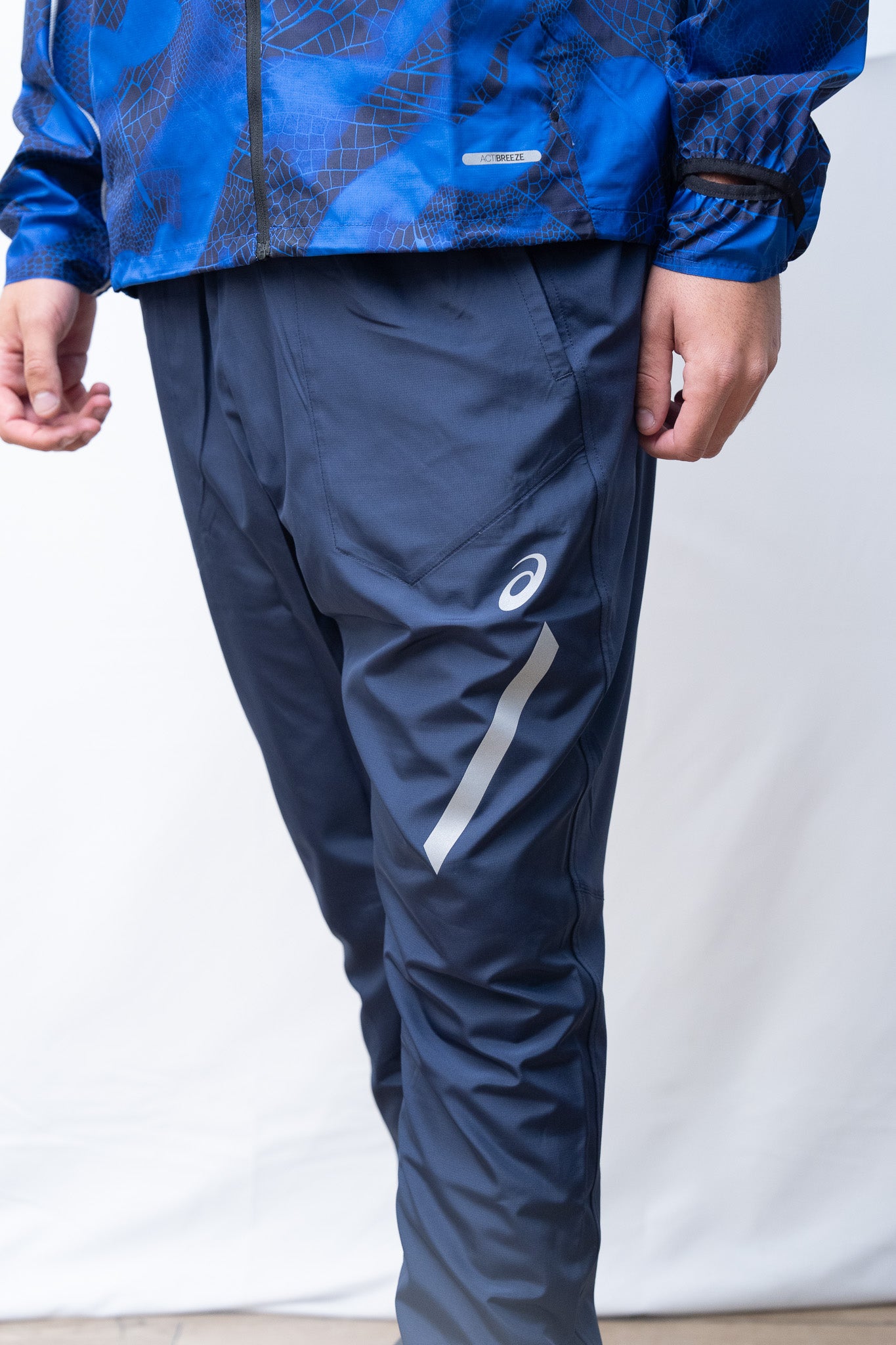 ASICS JOGGING BLEU FONCE