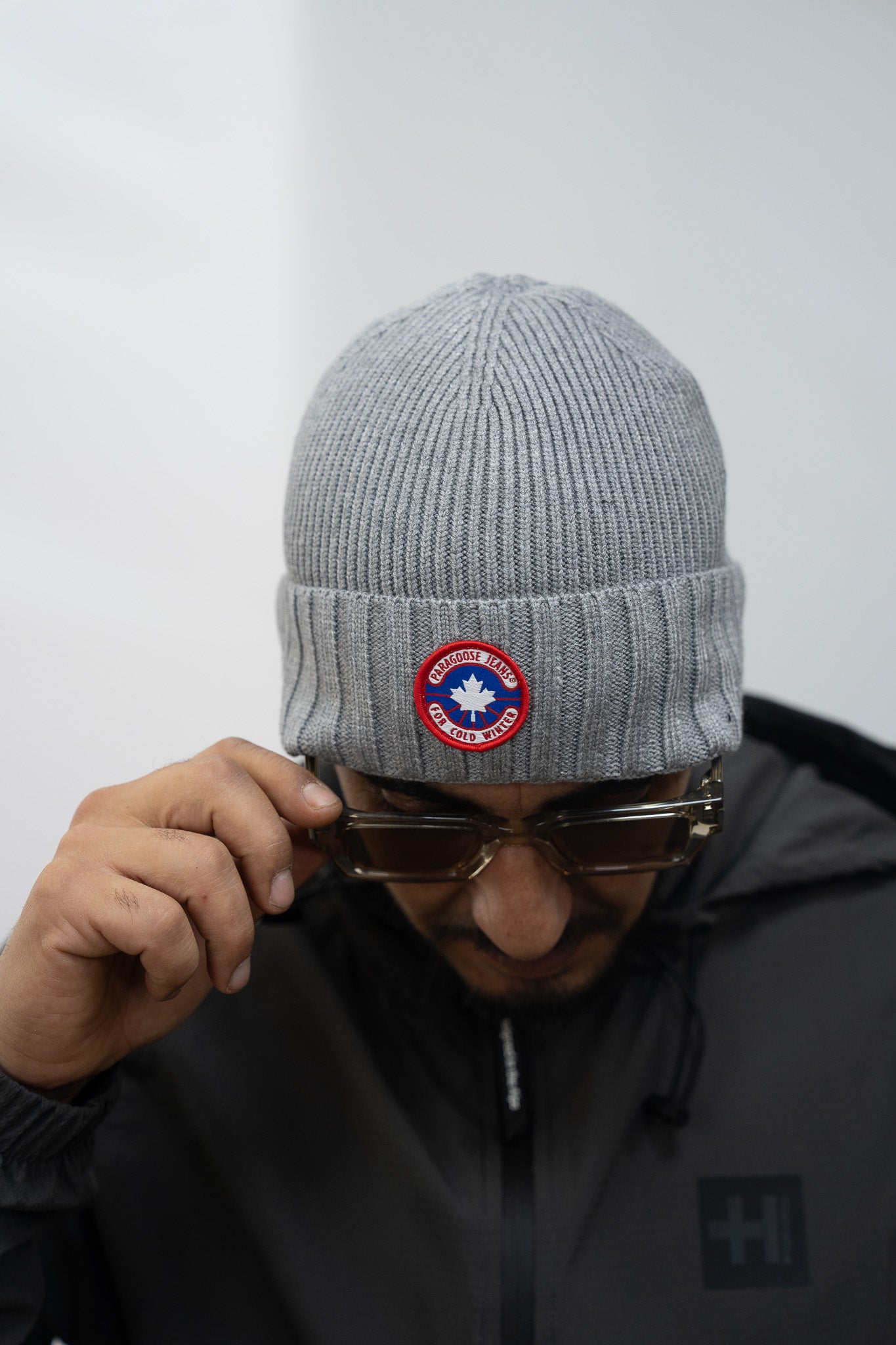 Bonnet paragoose gris claire