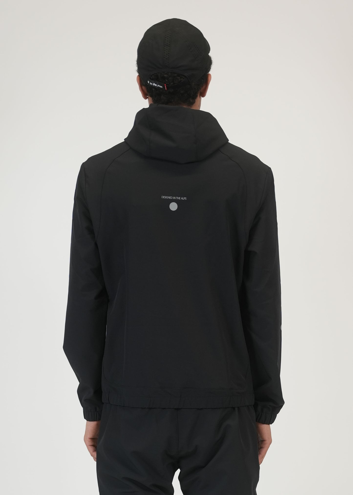 HELVETICA NOAH 04 BLACK