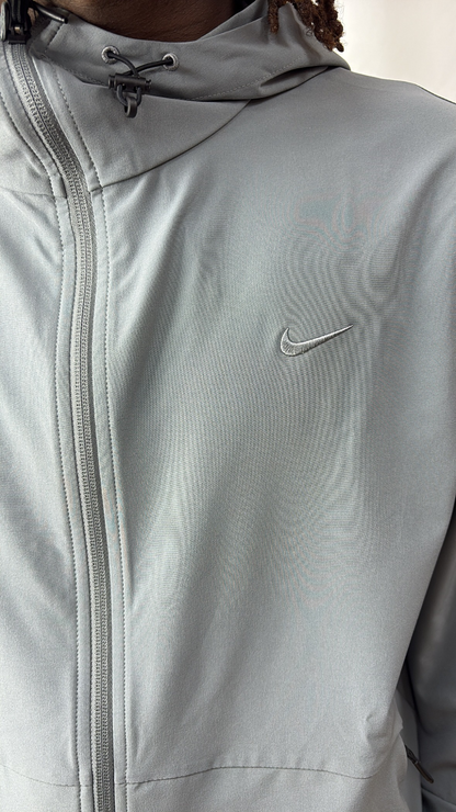 GILET NIKE TRAINING GRIS