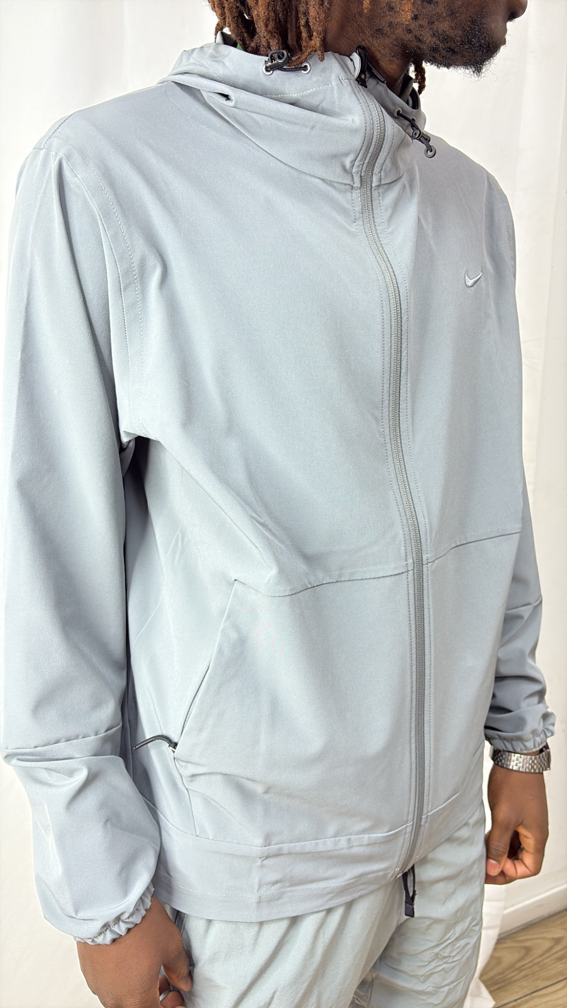GILET NIKE TRAINING GRIS