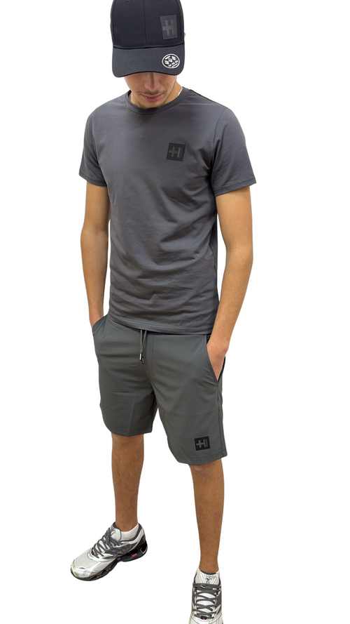 SHORT HELVETICA FOSTER 19 DARK GREY