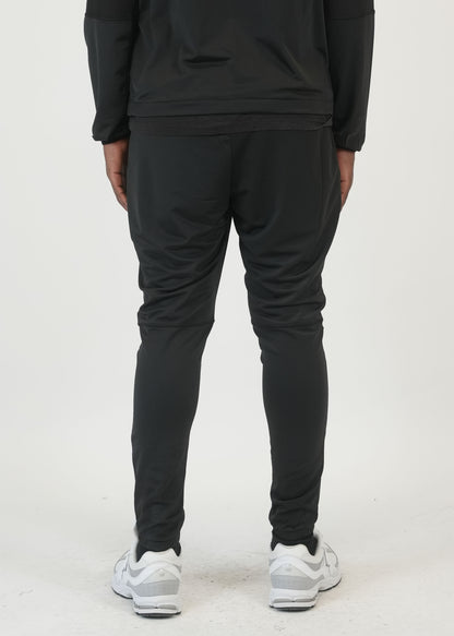HELVETICA MAYER 16 BLACK