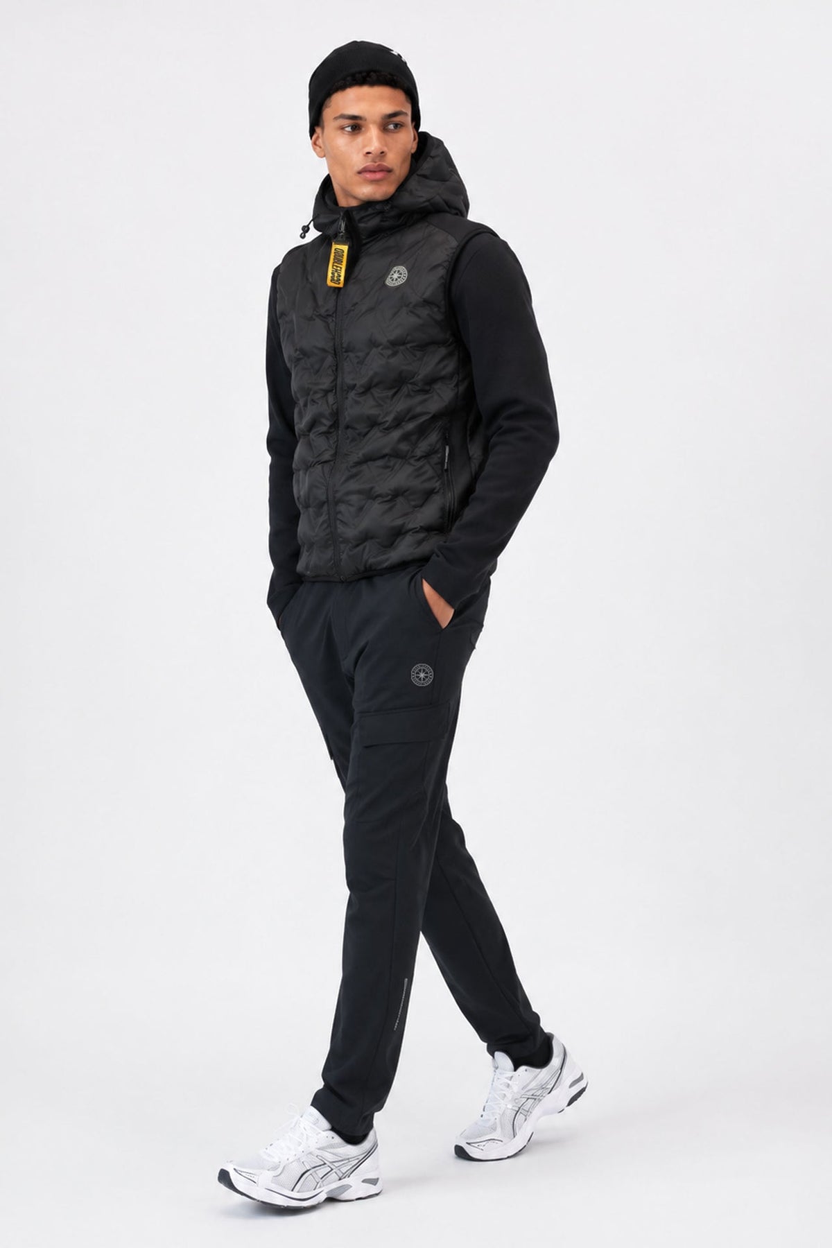 DOUDOUNE DOUBLEHOOD SANS MANCHES JOYNER 02 – BLACK