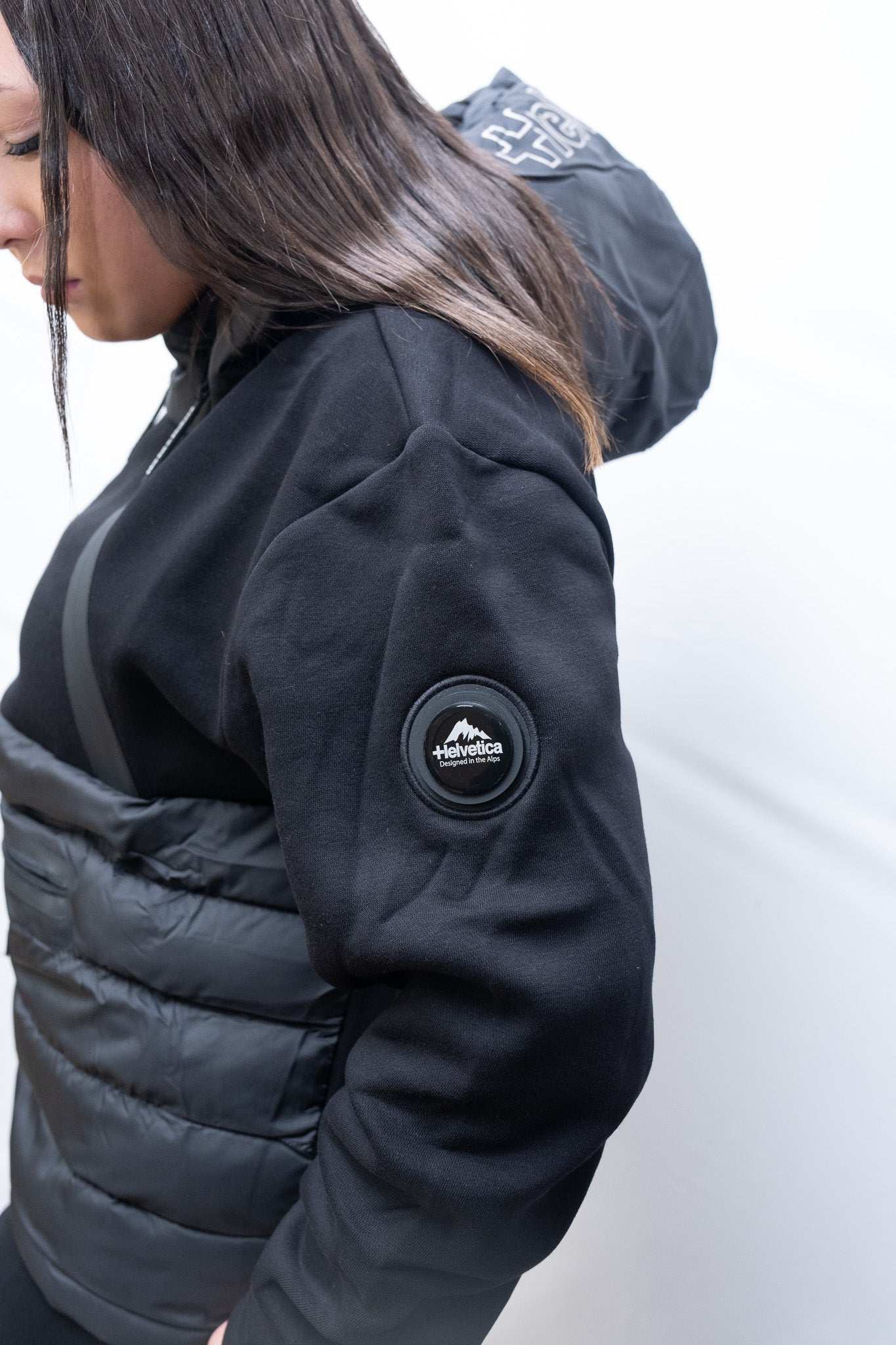 VESTE HELVETICA IZOLA NOIR