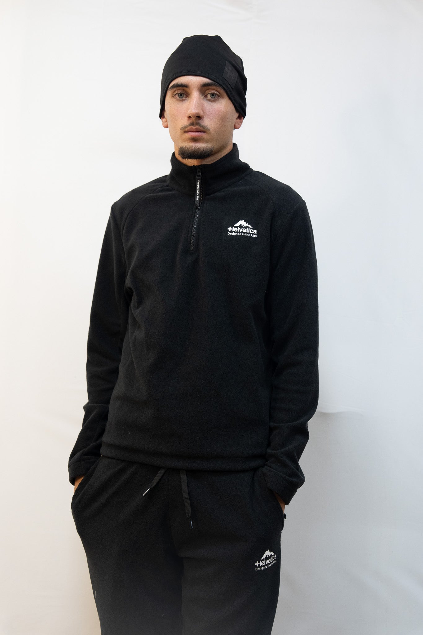 PULL HELVETICA  POLLAR NOIR