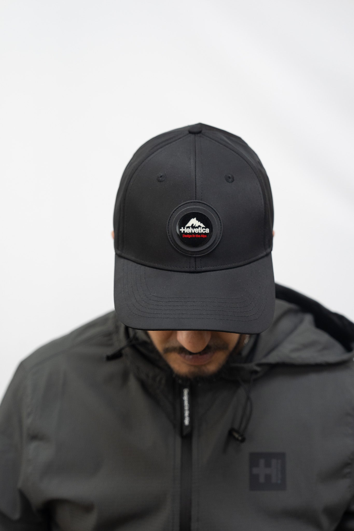 HELVETICA TRANSFER NOIR