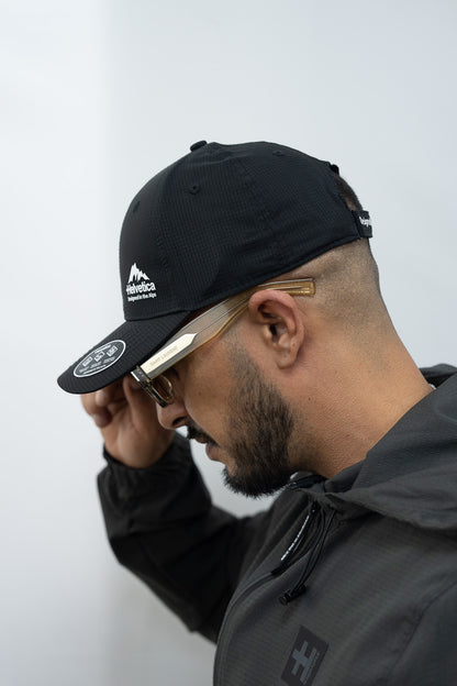 HELVETICA WELLS NOIR