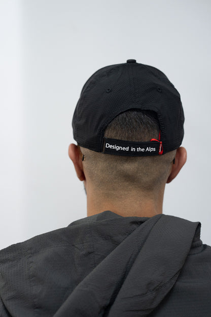 HELVETICA WELLS NOIR