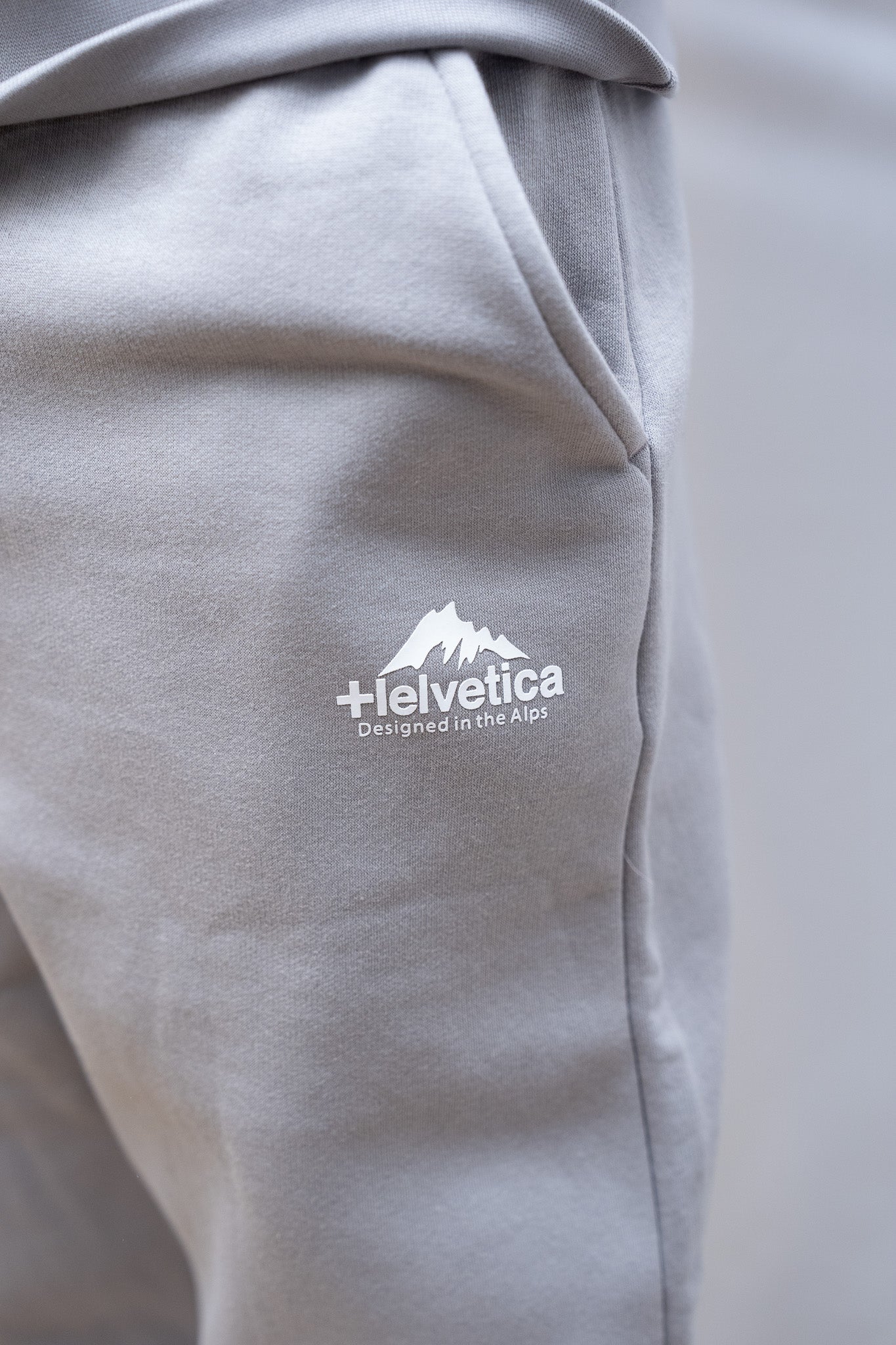 PANTALON HELVETICA  ALLEN GRIS