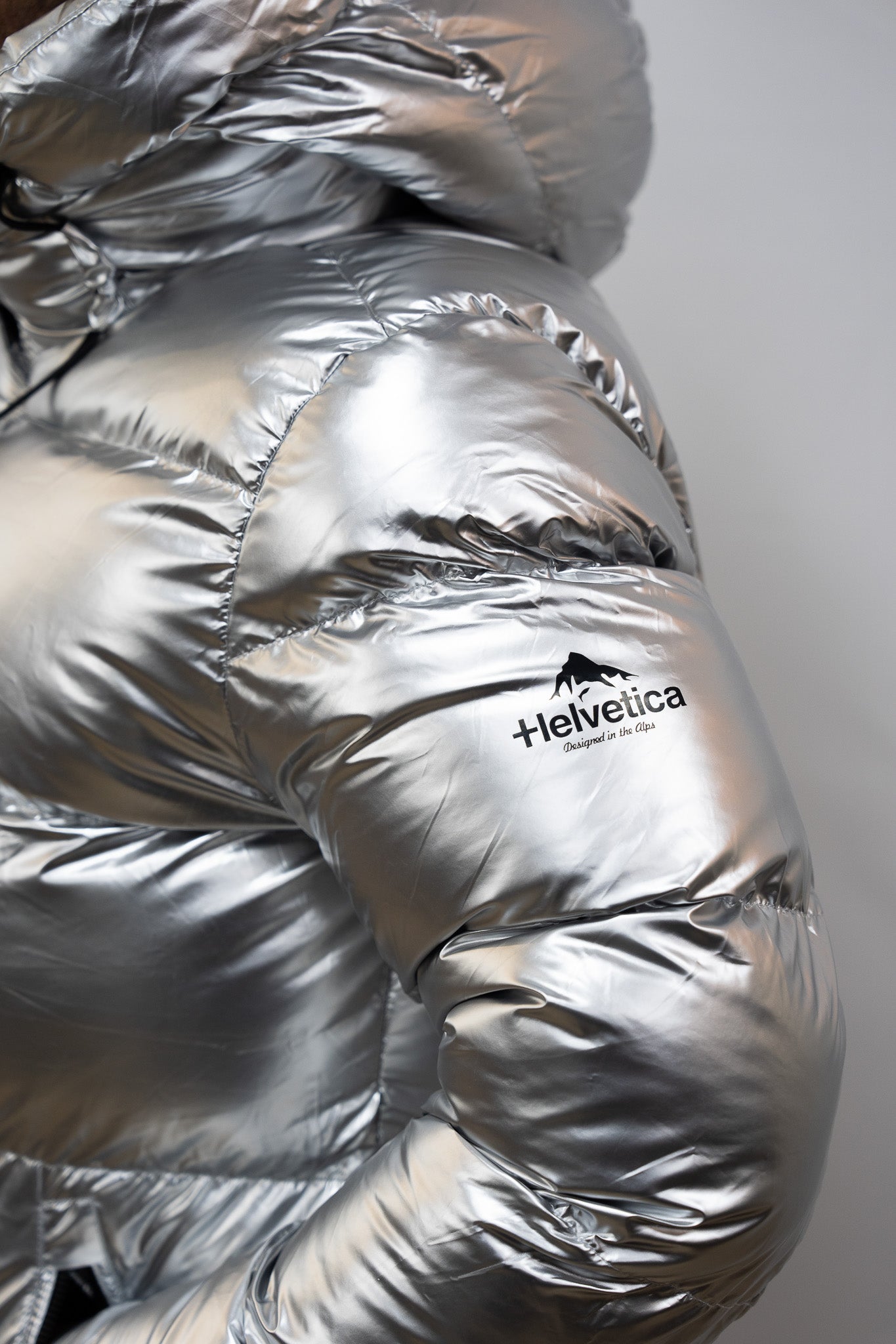 HELVETICA COSMOS GRIS