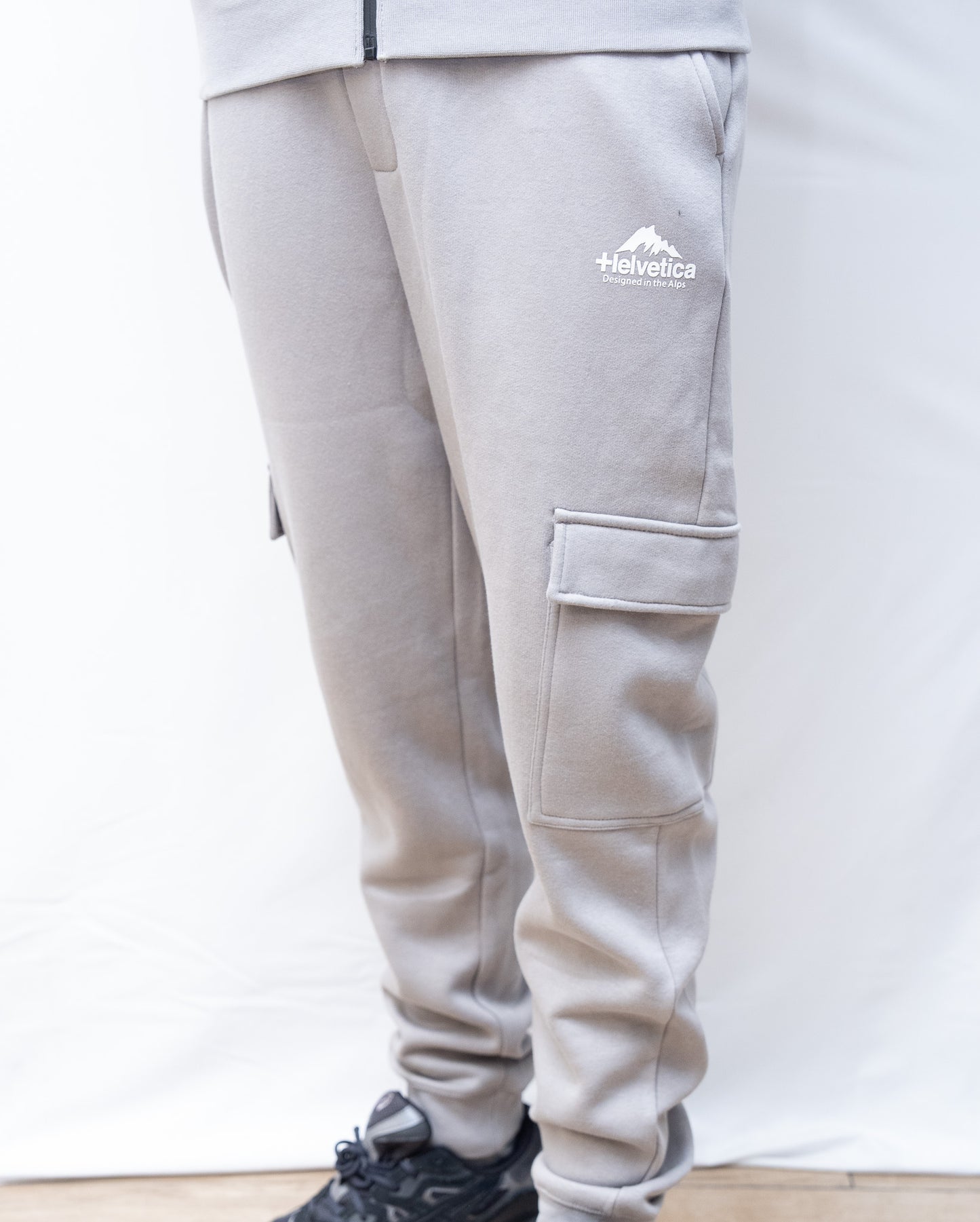 HELVETICA JOGGING CARGO GRIS CLAIR