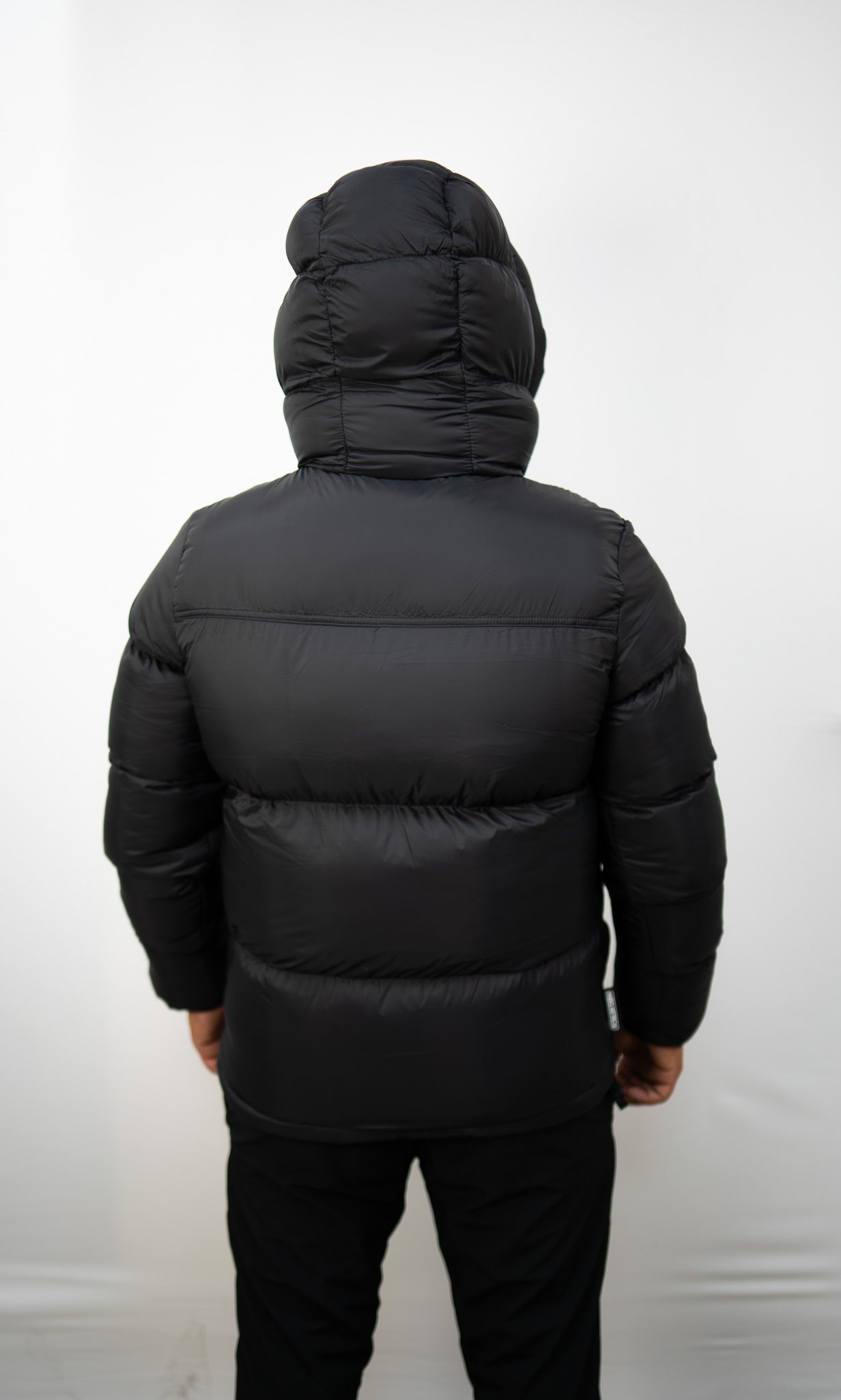 HELVETICA MIDDLE BLOCK