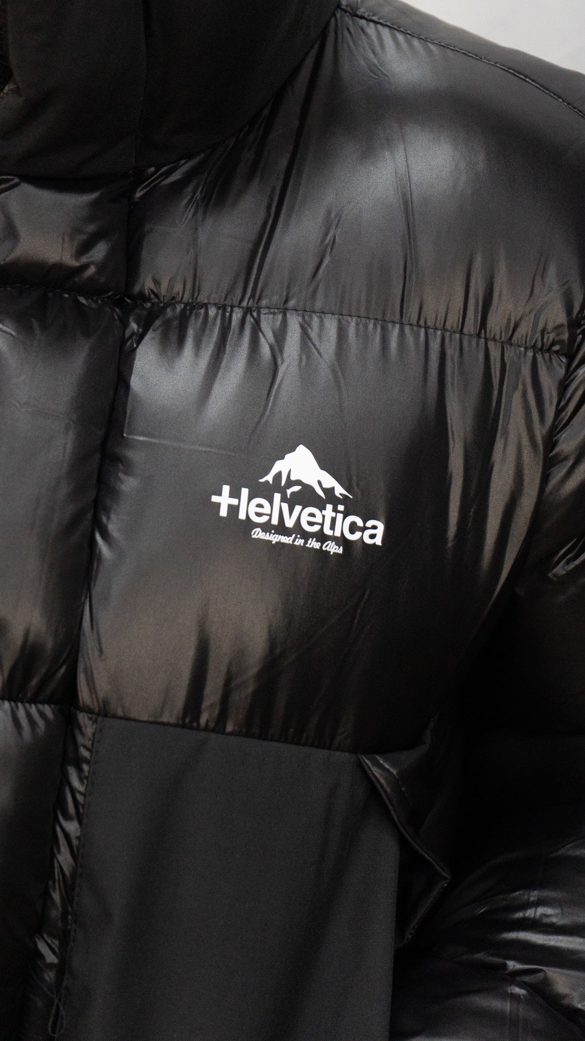 HELVETICA PINTO 2 NOIR