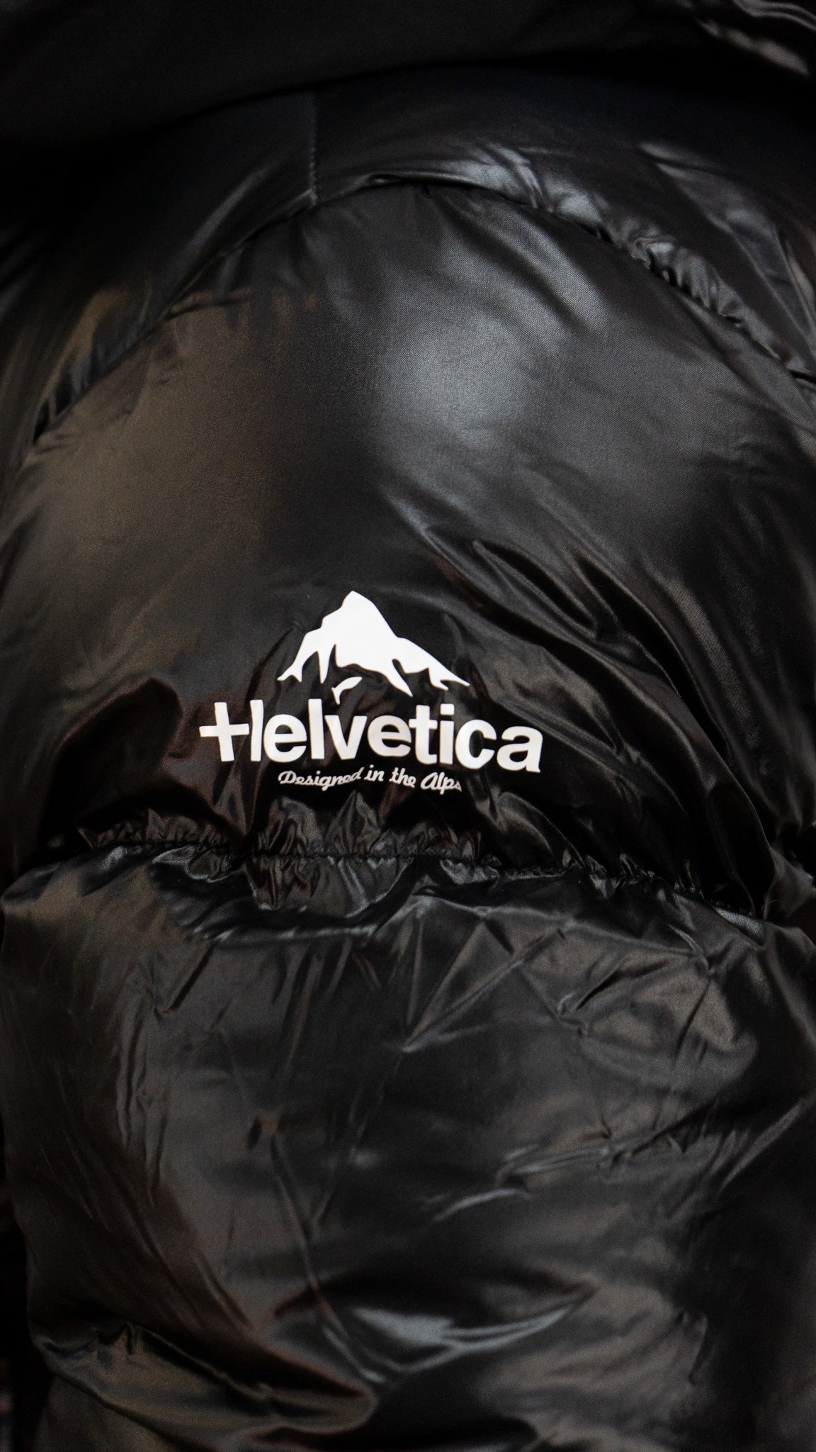 HELVETICA PINTO 2 NOIR