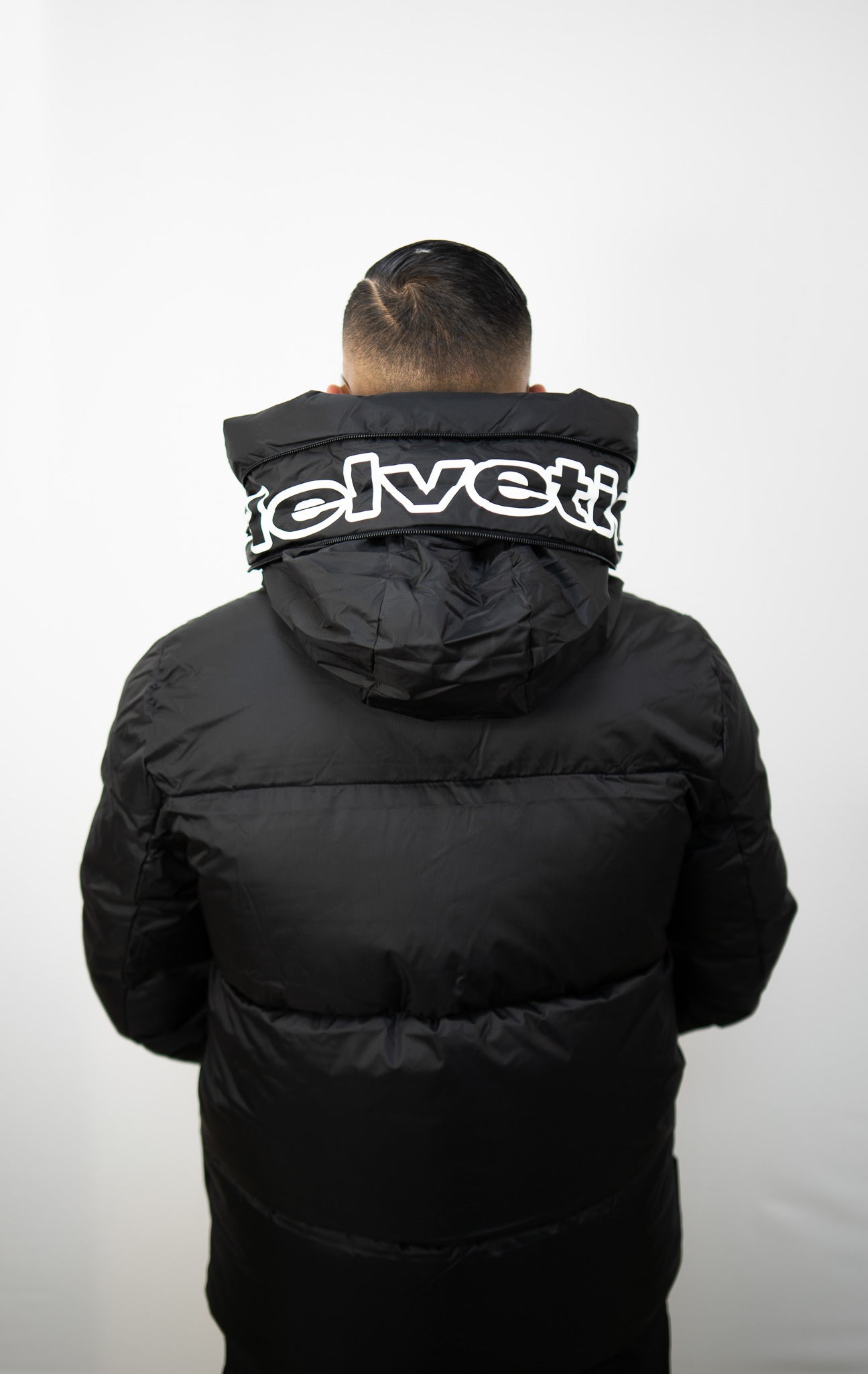 HELVETICA VILLAR NOIR