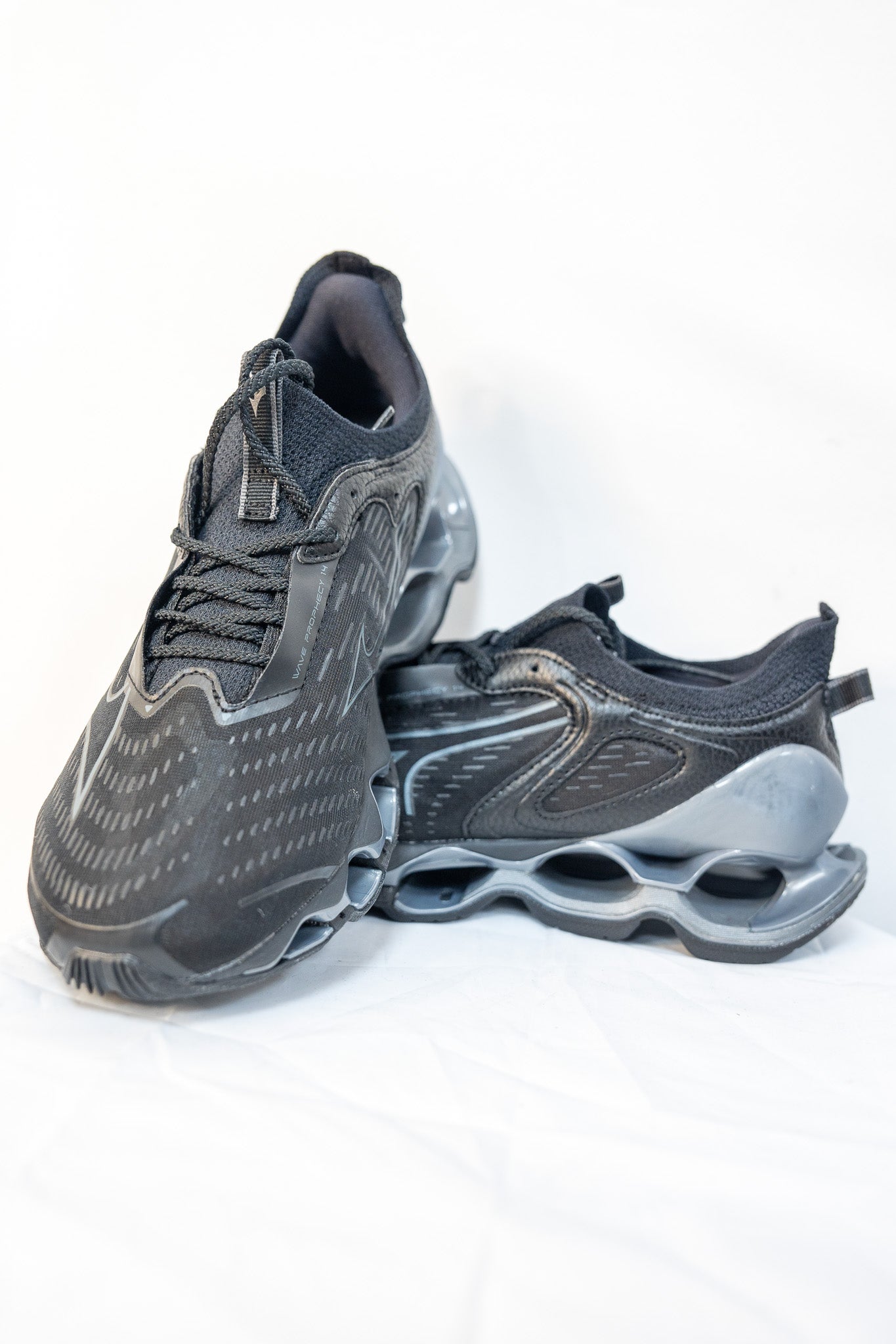 BASKETS MIZUNO WAVEPROPHECY NOIR