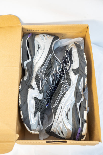 BASKETS MIZUNO WAVE RIDER GRIS-NOIR