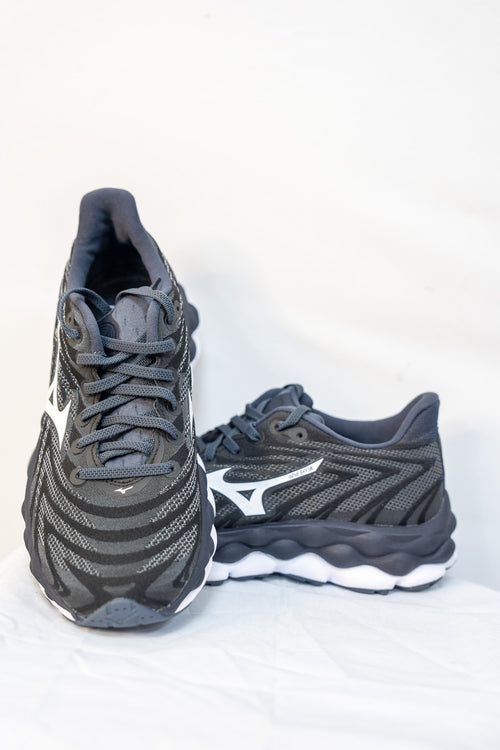 BASKETS MIZUNO WAVESKY8 NOIR