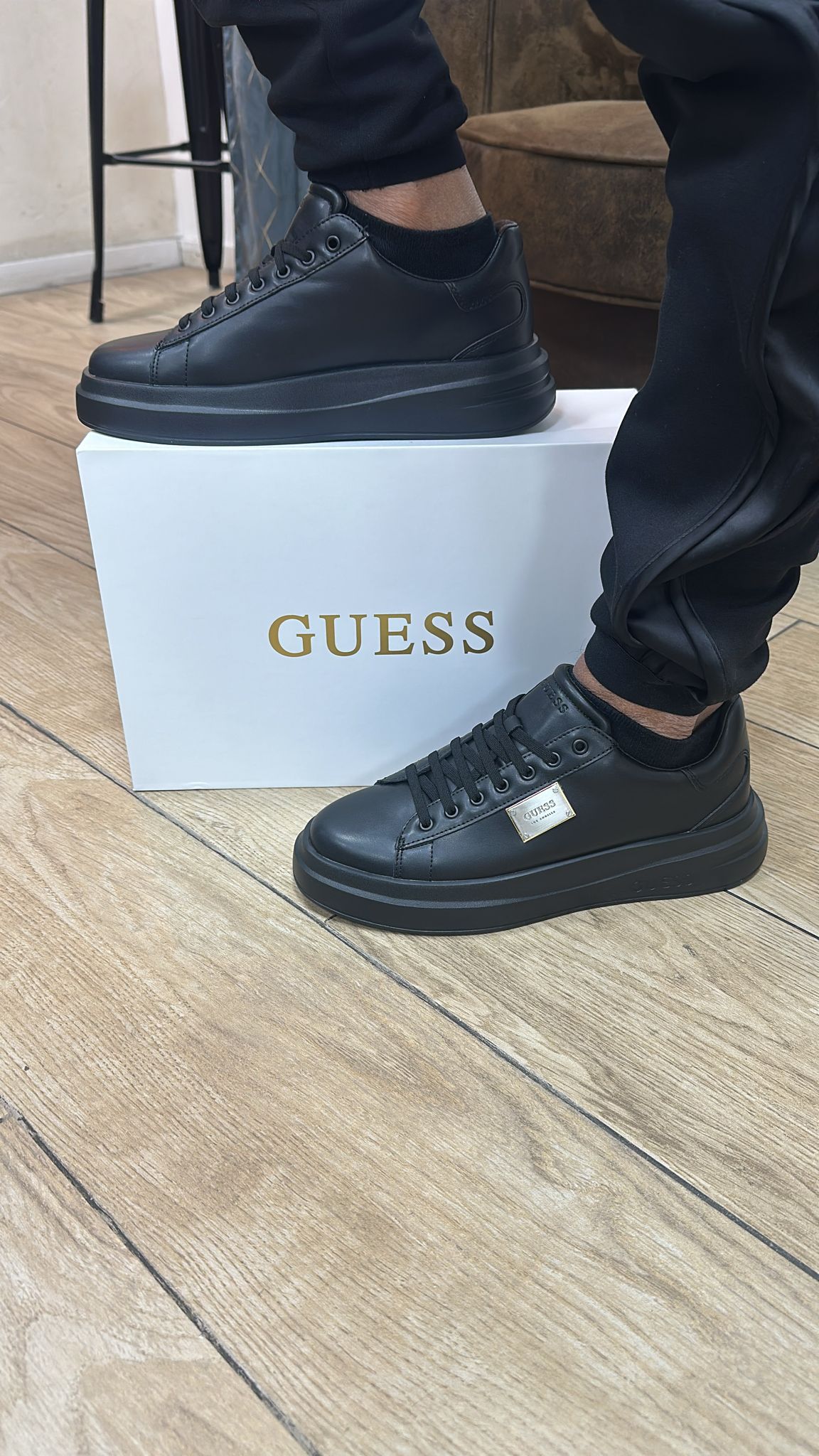 GUESS FMFBELELE12 BLACK