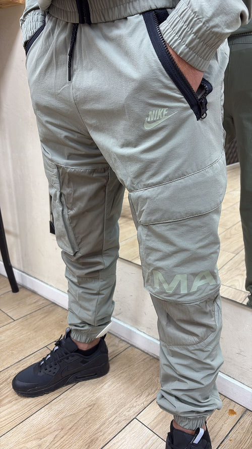 NIKE PANTALON AIR MAX GRIS