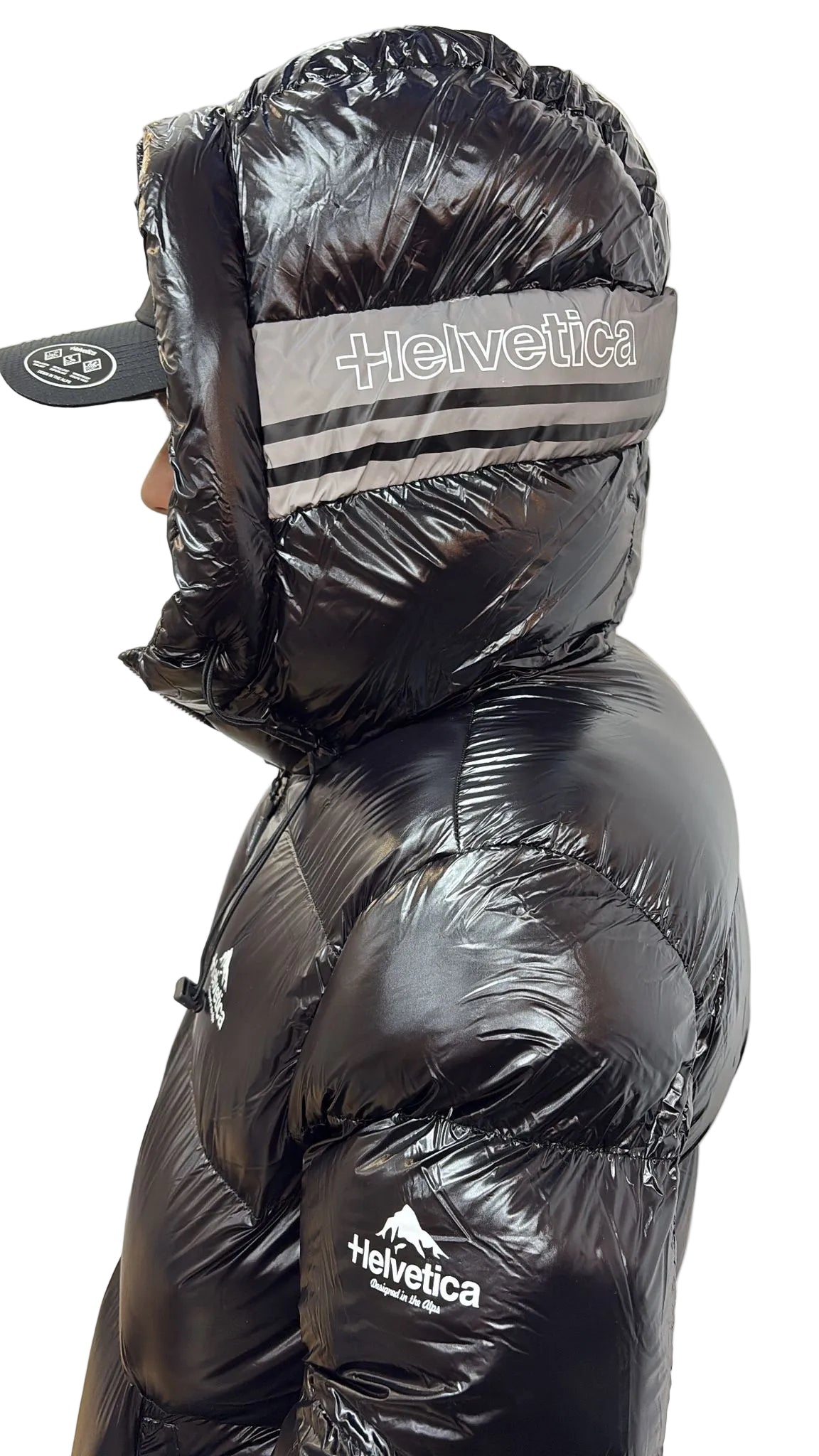 HELVETICA STYLE FREEZER NOIR